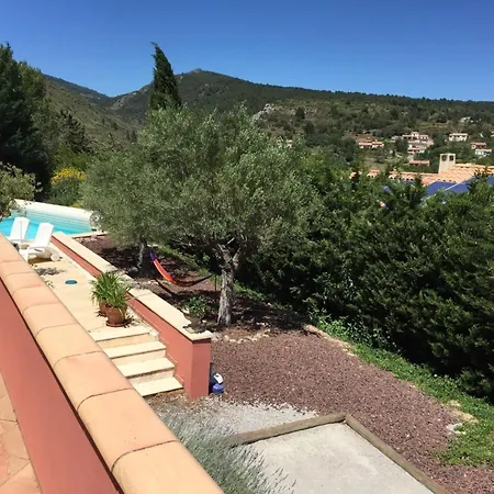 Quiet With Private Pool *